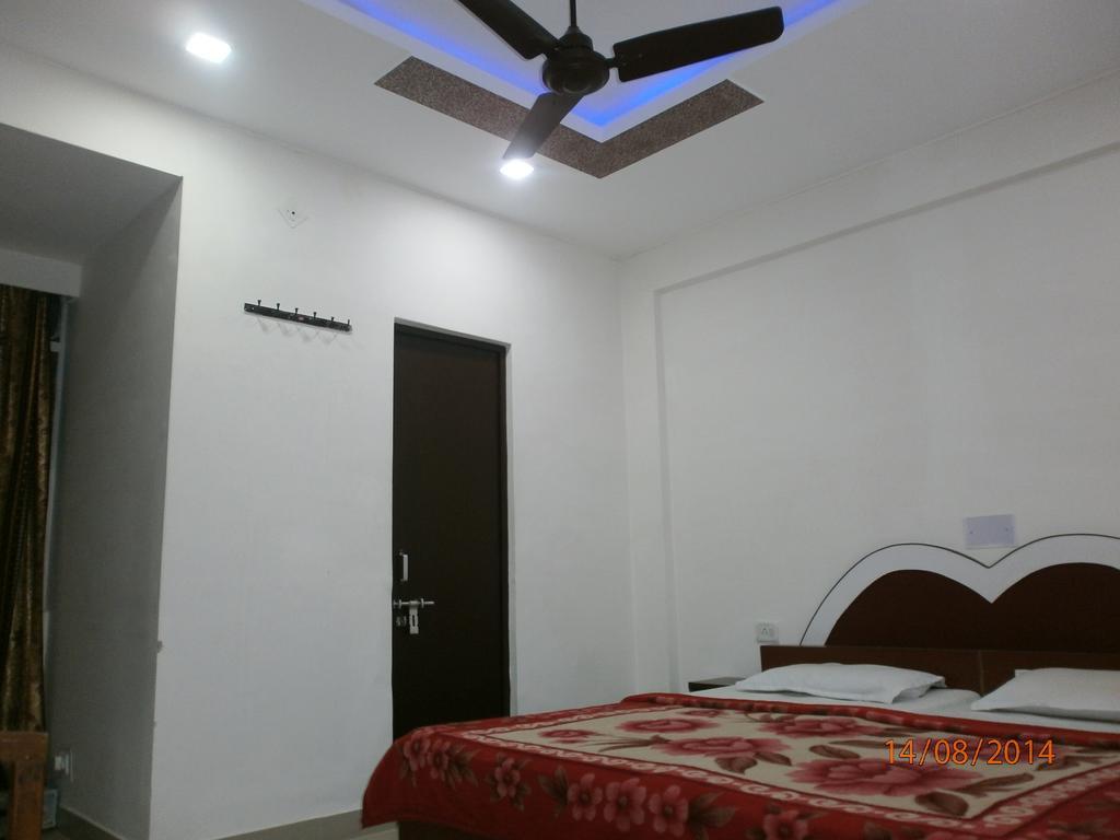 Hotel Safari Agra  Dış mekan fotoğraf