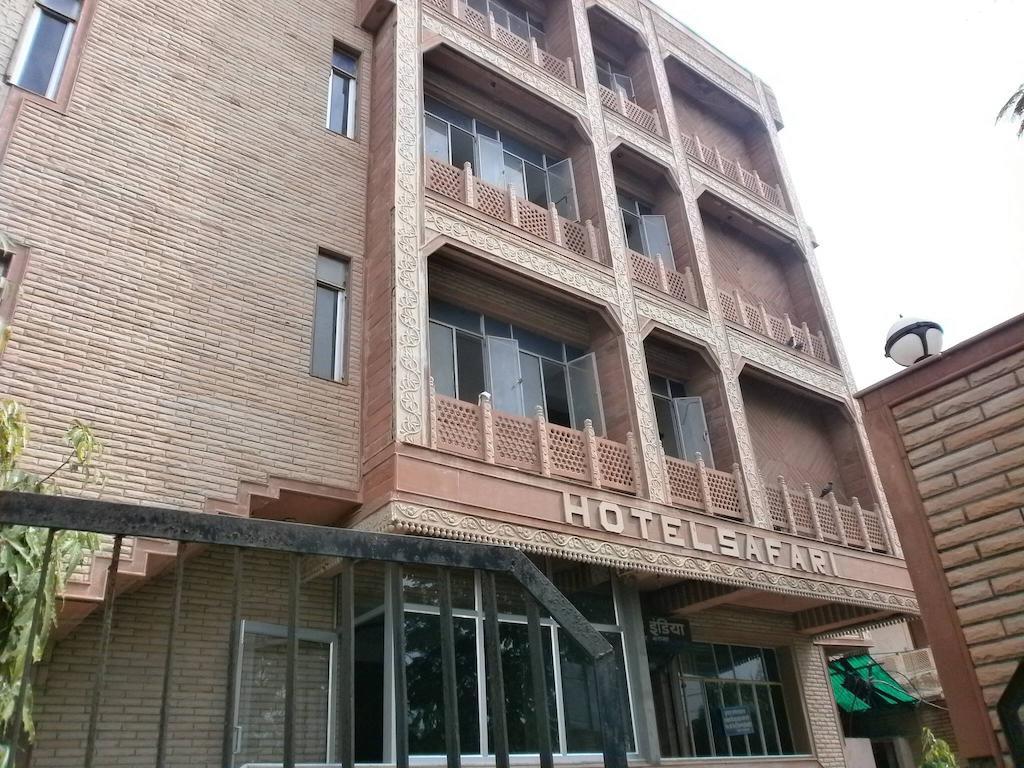 Hotel Safari Agra  Dış mekan fotoğraf