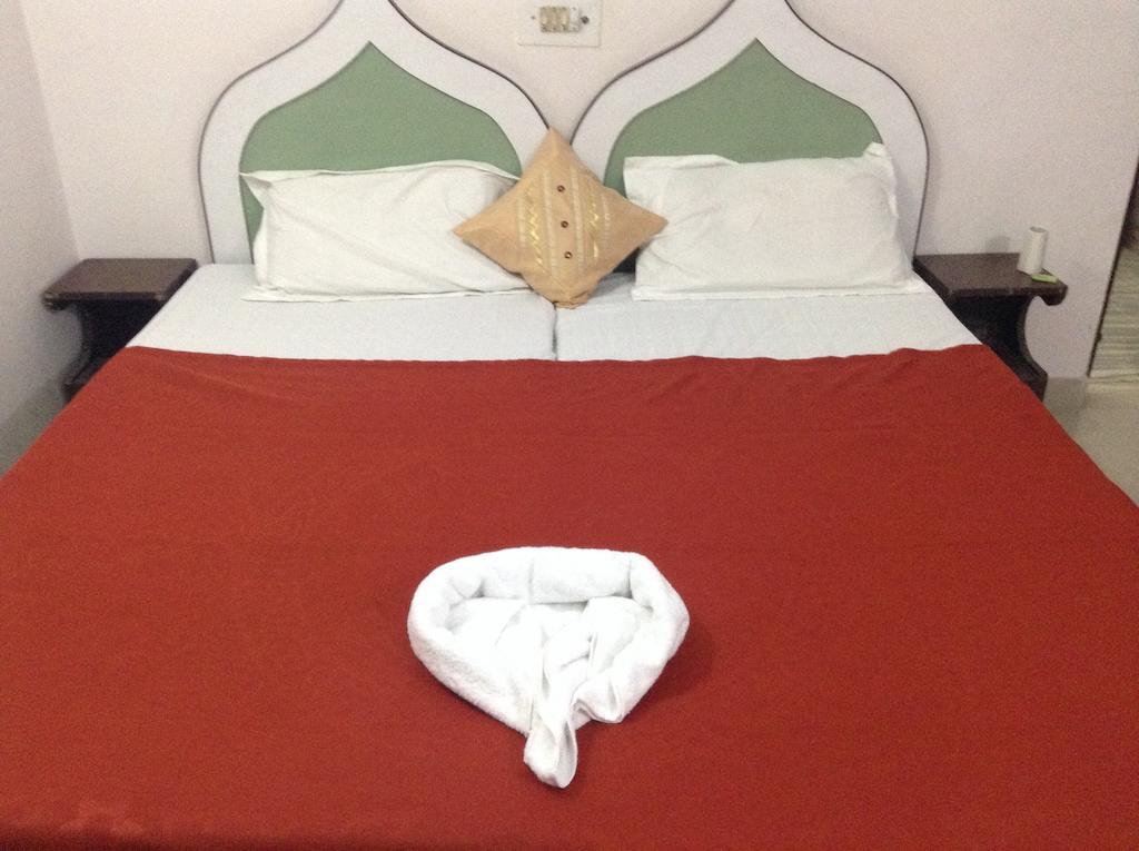 Hotel Safari Agra  Dış mekan fotoğraf
