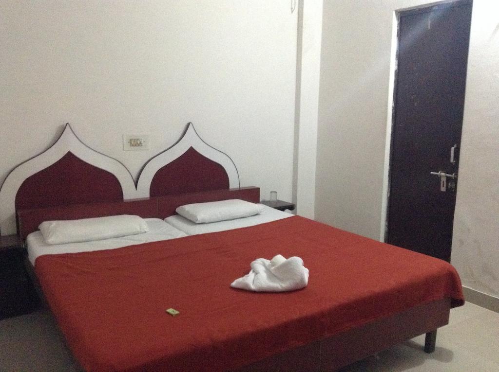 Hotel Safari Agra  Dış mekan fotoğraf