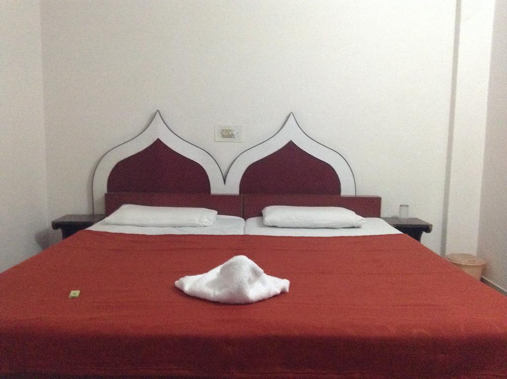 Hotel Safari Agra  Dış mekan fotoğraf