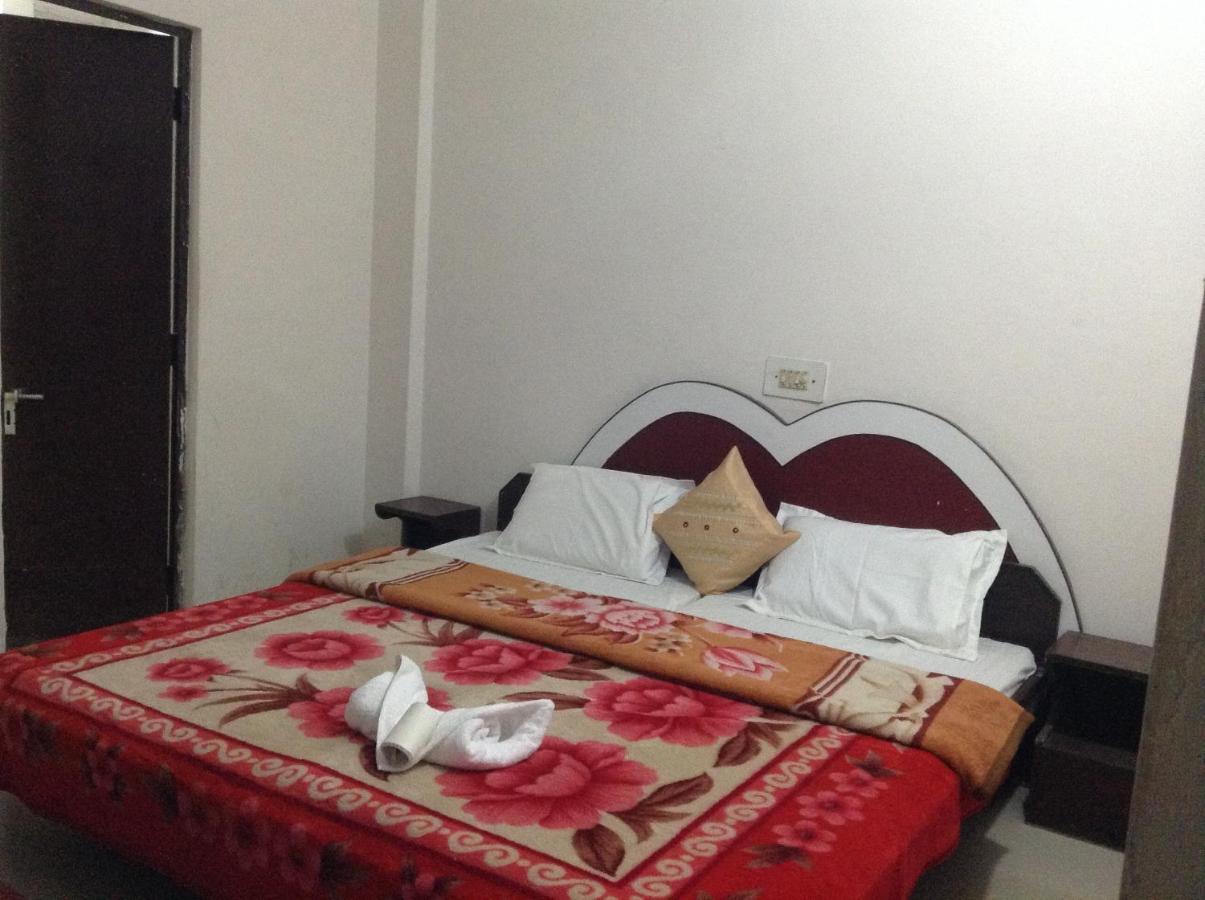 Hotel Safari Agra  Dış mekan fotoğraf
